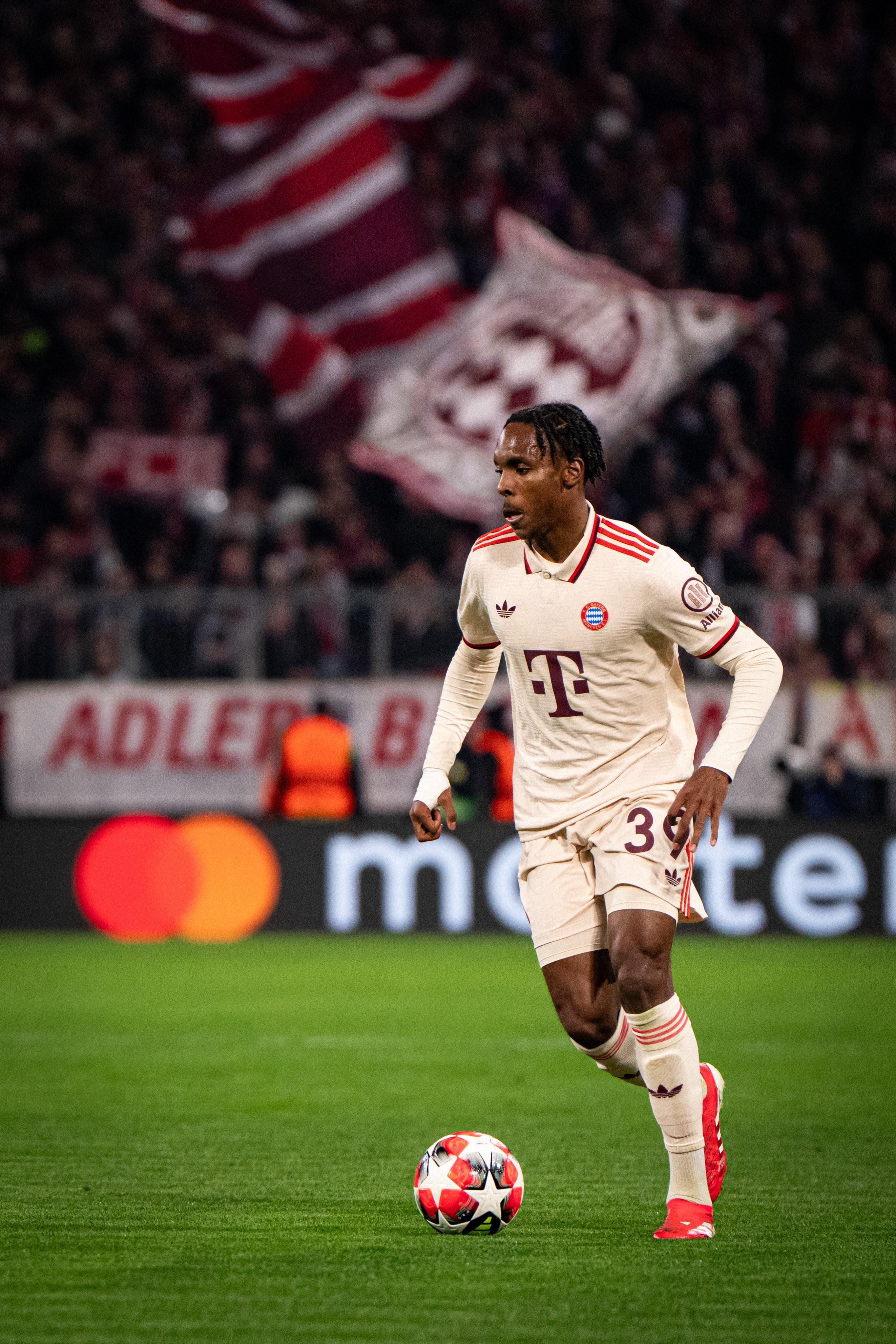 拜仁挑战热刺，双方实力相当谁能占上风？