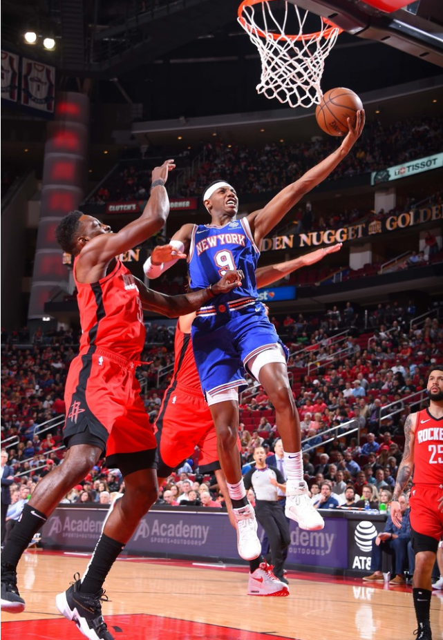 火箭击败尼克斯，伍兹全场得分高效