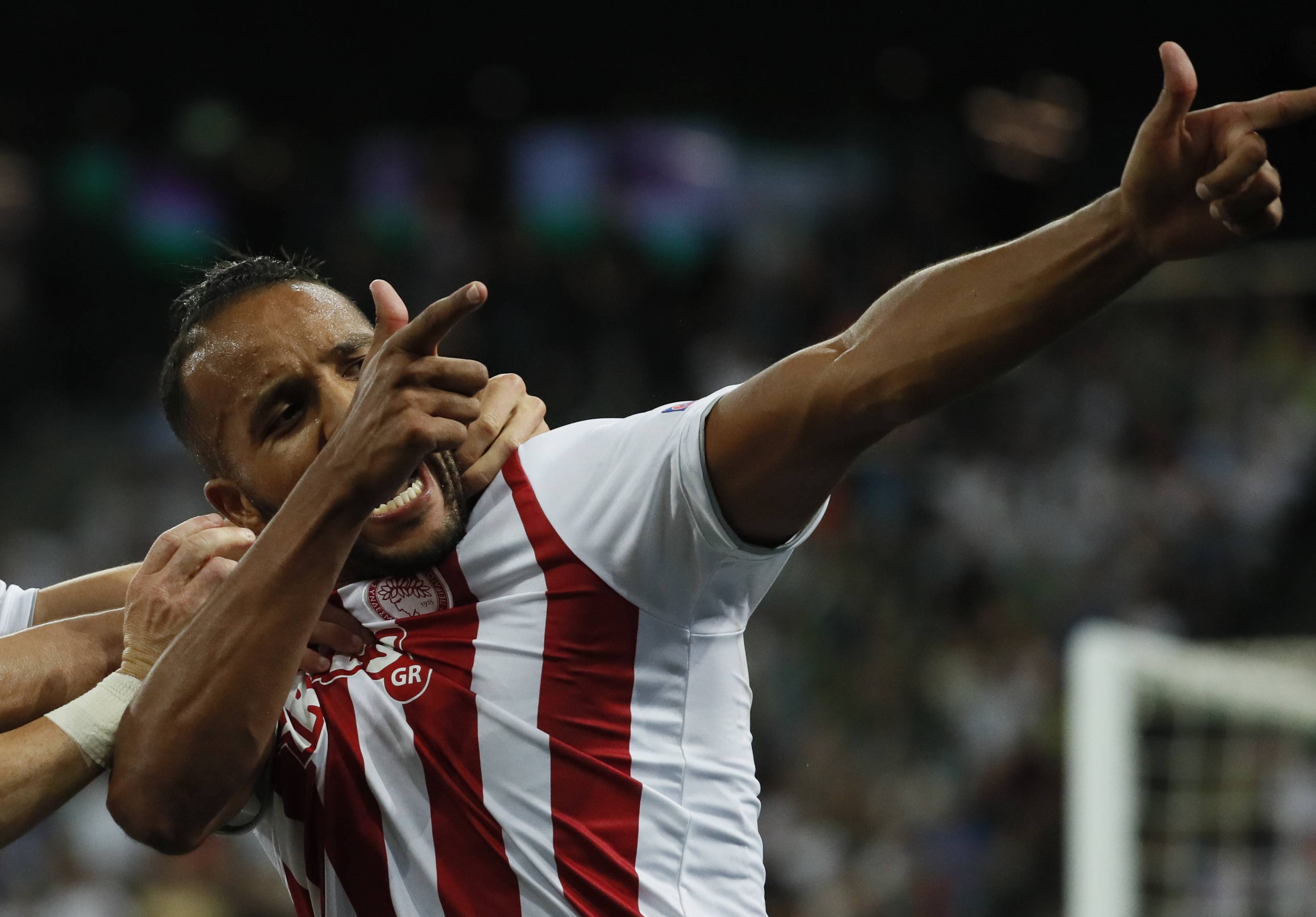 罗马主场大胜，重回欧冠资格赛区